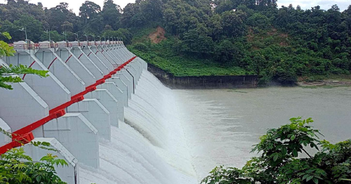 কাপ্তাই জলবিদ্যুৎ বাঁধের ১৬ জলকপাট খুলে দেওয়া হয়েছে